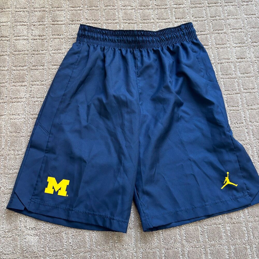 Nike Jordan U of M Basketball Shorts Mens Small Navy Blue Side Split Pull On NWT